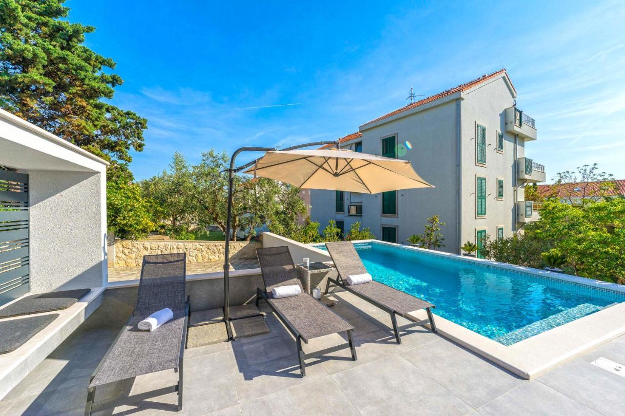 Summer Breeze Pool Apartments Новалья Экстерьер фото
